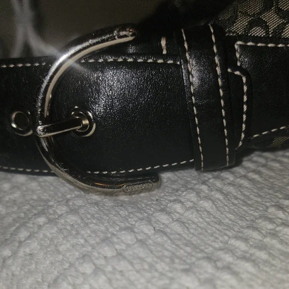 Coach Black and Gray Patterned Shoulder Bag - Picture 5 of 7